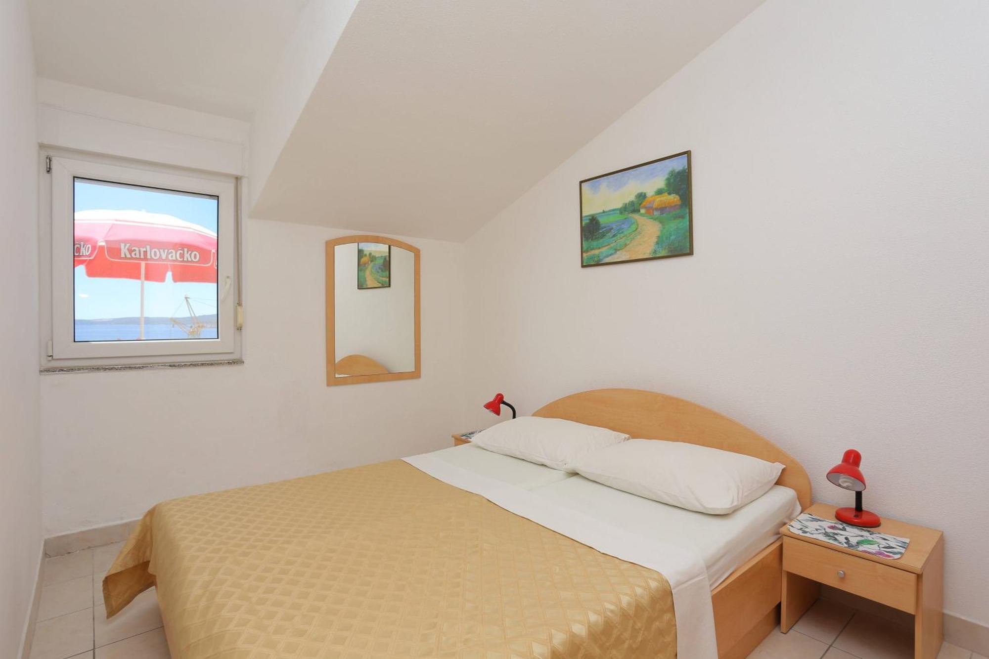 Family Friendly Apartments With A Swimming Pool Businci, Ciovo - 11232 Trogir Kültér fotó