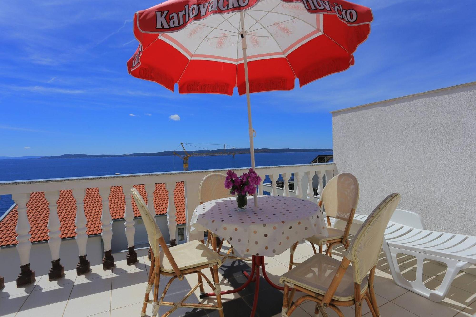 Family Friendly Apartments With A Swimming Pool Businci, Ciovo - 11232 Trogir Kültér fotó