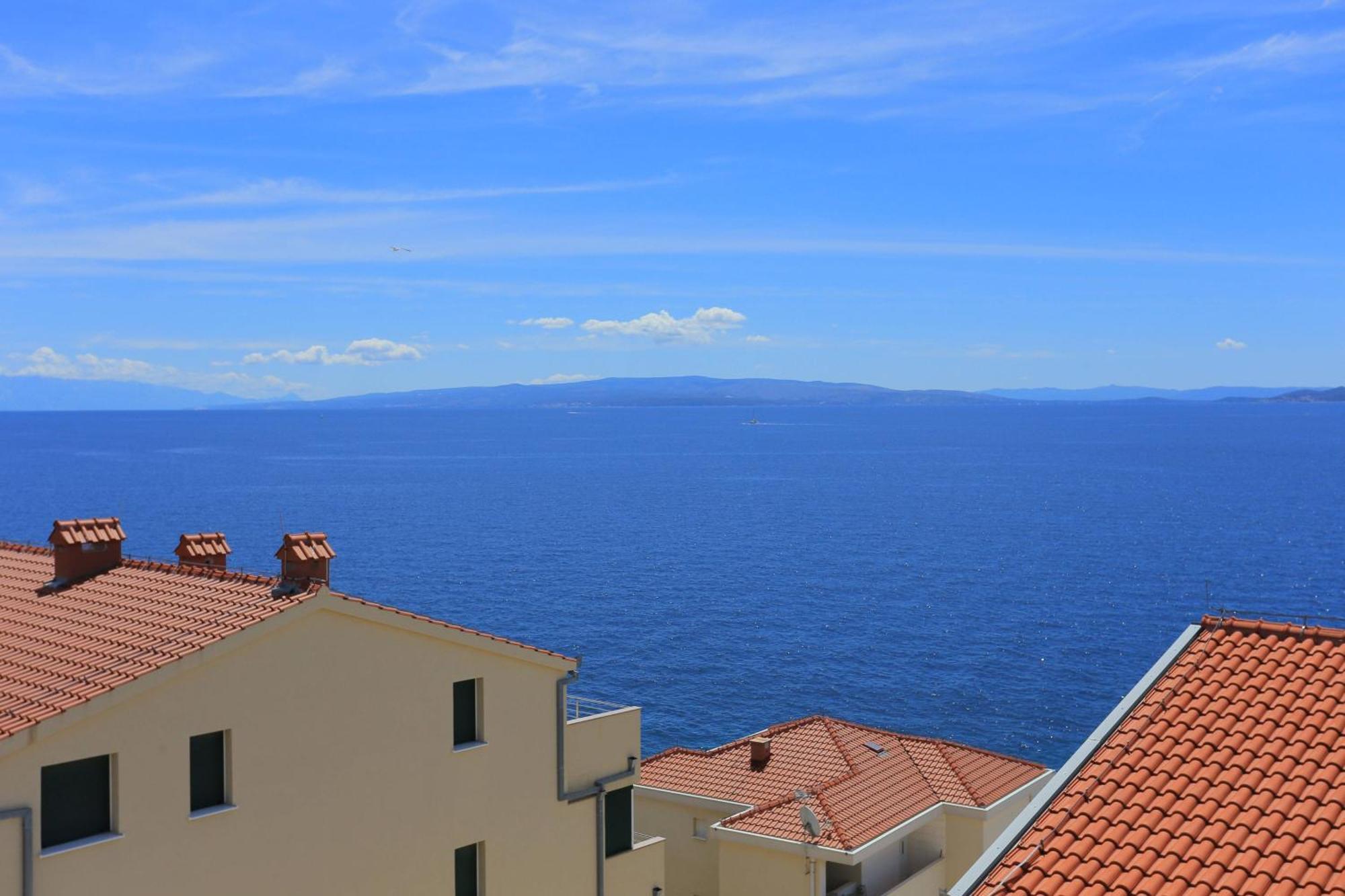 Family Friendly Apartments With A Swimming Pool Businci, Ciovo - 11232 Trogir Kültér fotó