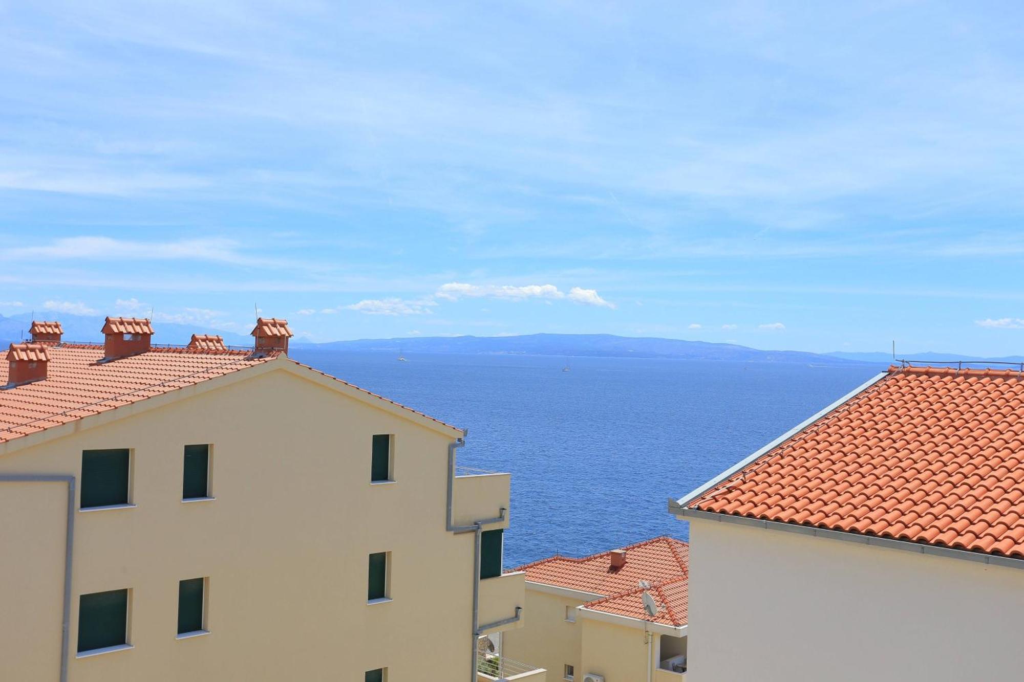 Family Friendly Apartments With A Swimming Pool Businci, Ciovo - 11232 Trogir Kültér fotó