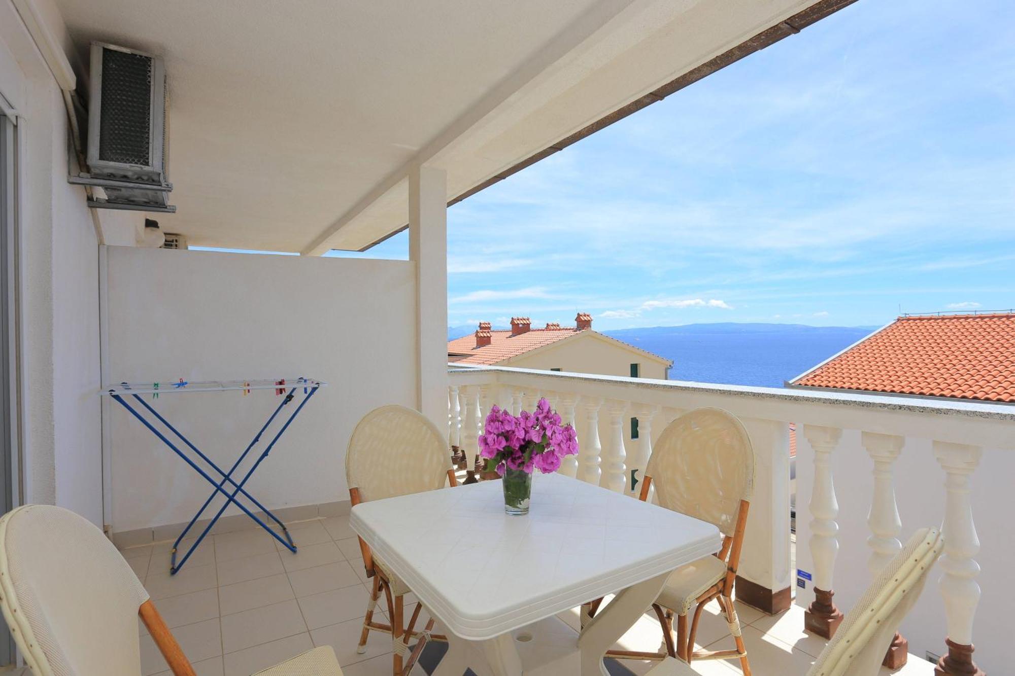 Family Friendly Apartments With A Swimming Pool Businci, Ciovo - 11232 Trogir Kültér fotó