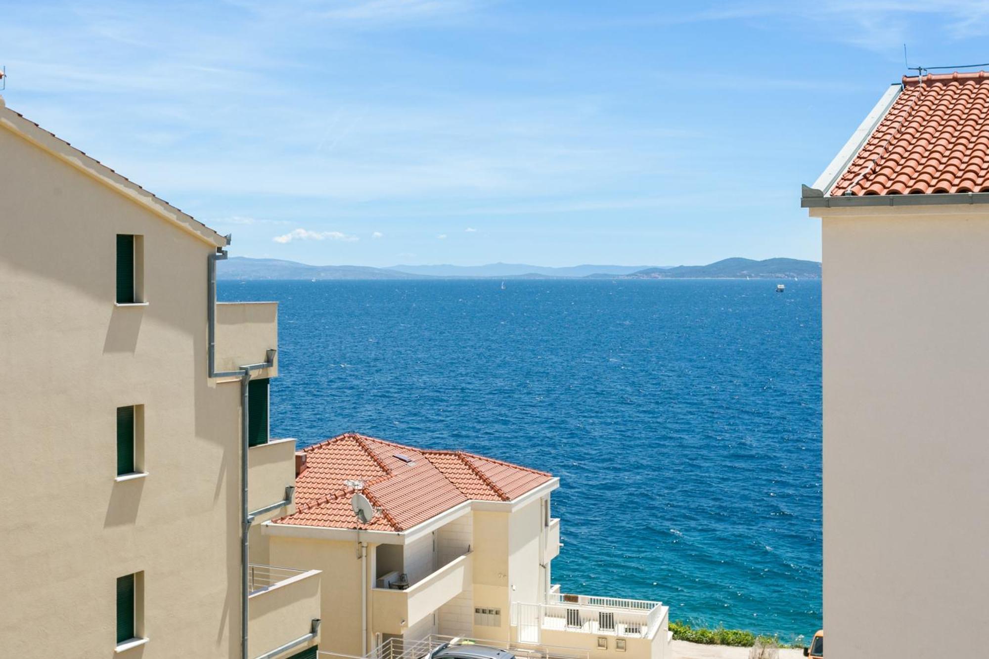 Family Friendly Apartments With A Swimming Pool Businci, Ciovo - 11232 Trogir Kültér fotó